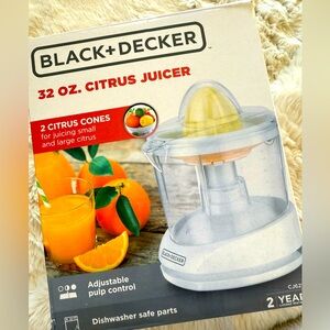 Black and Decker Citrus Juicer, new in box